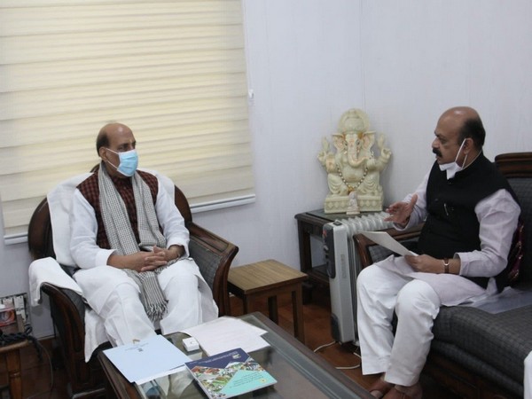 Defence Minister Rajnath Singh with Karnataka CM Basavaraj Bommai in Delhi (Photo credit: Twitter @BSBommai)