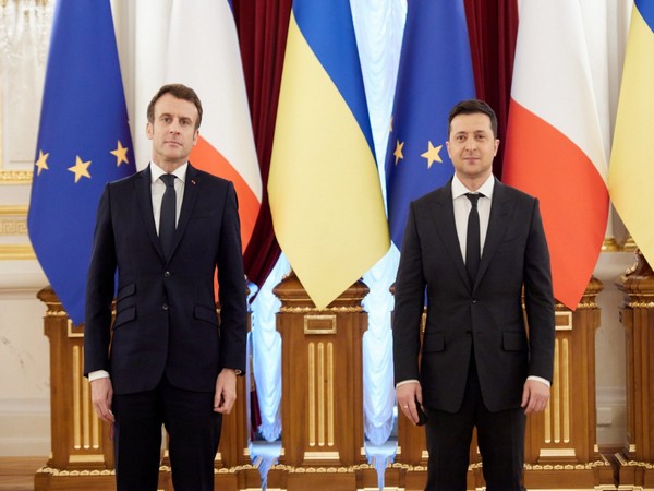 French President Emmanuel Macron meet with Ukrainian President Volodymyr Zelenskyy (Photo Credit: Zelenskyy Twitter)