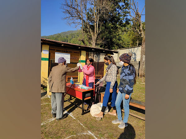 Senior citizen voters exercise their franchise in Uttarkashi (Photo/ANI) 