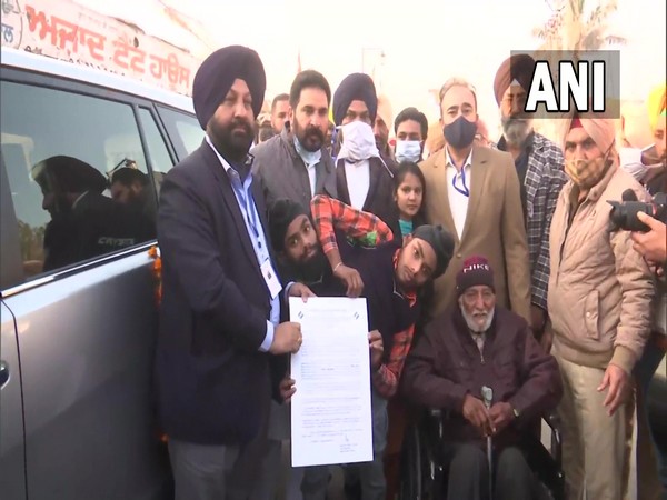 Conjoined twins casted their votes in Amrirtsar today. (Photo/ANI)