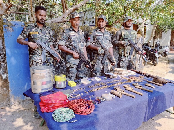 Team of SOG and DVF with seized articles