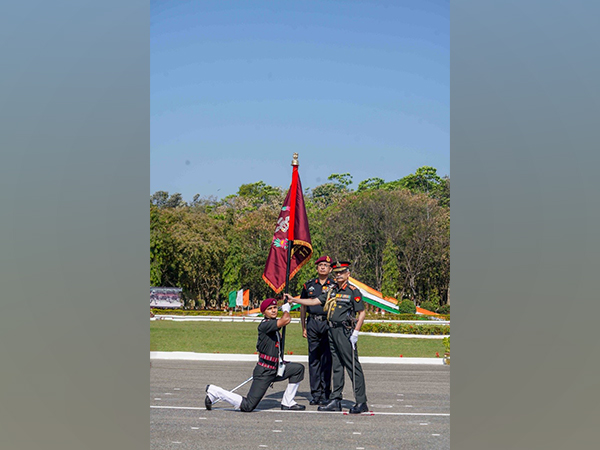 Gen Naravane presents Presidential Colours to four Para battalions