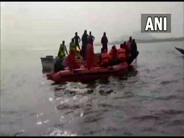 Five people have been rescued so far after a boat capsized in Jharkhand's Jamtara. (Photo/ANI)