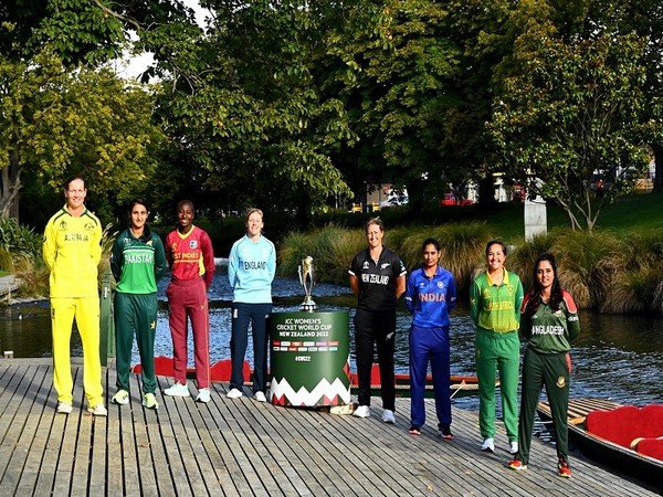 The CWC22 captains (Photo: Twitter/ICC Cricket World Cup)