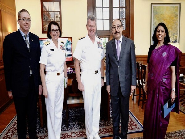 Foreign Secretary Harsh V Shringla Shringla meets Commander of US Pacific Fleet(Photo Twitter/@MEAIndia)