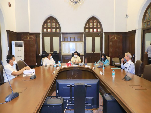 Aaditya Thackeray chairs meet to deliberate on School reopening in Mumabi (Twitter/Aaditya Thackeray)