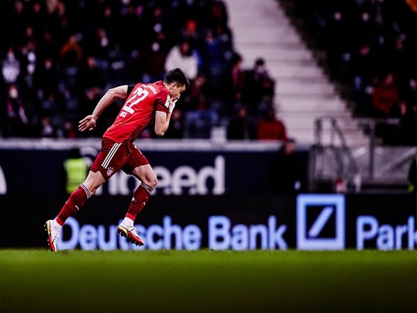 Leeds United sign Marc Roca (Photo: Twitter/Marc Roca)