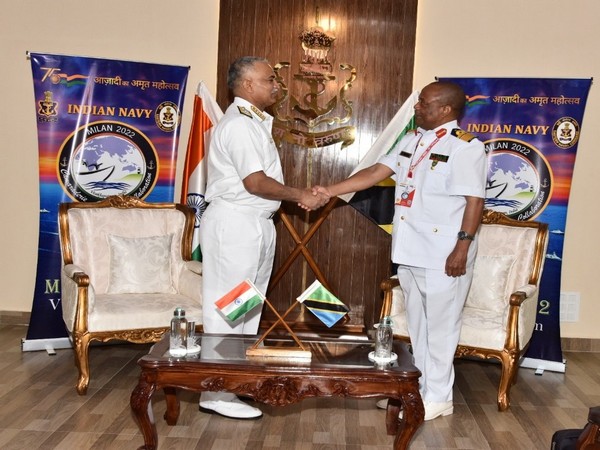 Chief of the Naval Staff, Admiral Hari Kumar met with Admiral Ramson Godwin Mwaisaka, Commander of Tanzania Navy (Twitter: Spokesperson of the Indian Navy)