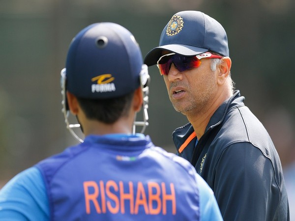 Rishabh Pant and Rahul Dravid (Photo: Twitter/Rishabh Pant)