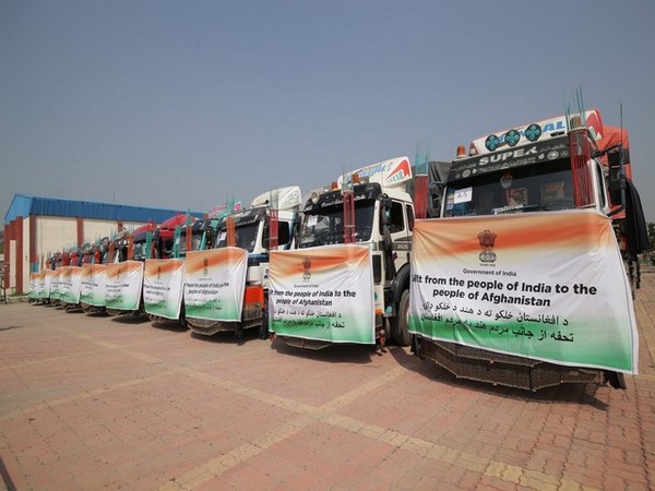 India sends fourth consignment of 2000 MTs of wheat to Afghanistan (Photo Credit: Twitter/MEA)