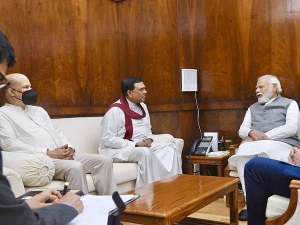 Sri Lankan FM meets PM Modi, thanks him for financial assistance (Twitter: Milinda Moragoda)