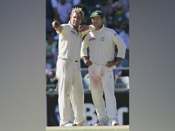 Shane Warne with Ricky Ponting (Photo/ Ricky Ponting Twitter)