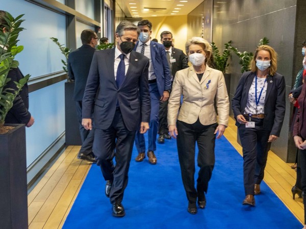 Blinken meets EU President Ursula von der Leyen, says united against Russia's 'unjustifiable war' (Twitter: Blinken)