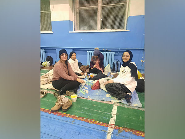 44 Indians on way to Polish border, 150 more made way to Romanian border (Twitter: Indian Embassy in Kyiv)