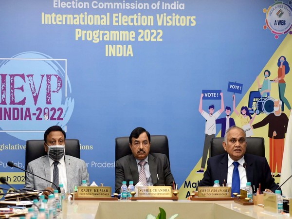 Chief Election Commissioner Sushil Chandra (centre) 