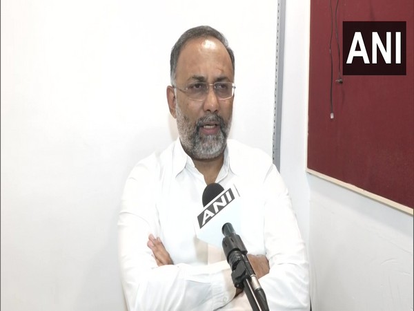 Congress leader Dinesh Gundu Rao (Photo/ANI) 