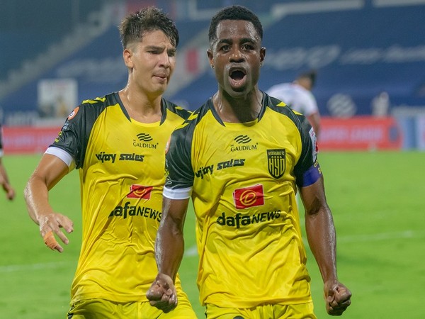 Hyderabad's Bartholomew Ogbeche (Photo: Twitter/Indian Super League)