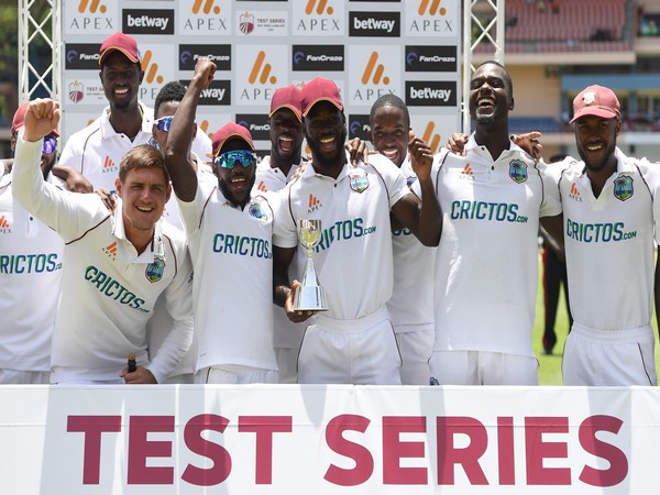 Team West Indies after winning the Test series against Eng (Photo/ICC-Twitter)