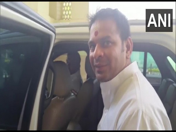 Rashtriya Janata Dal leader Tej Pratap Yadav in Patna (Photo/ANI)
