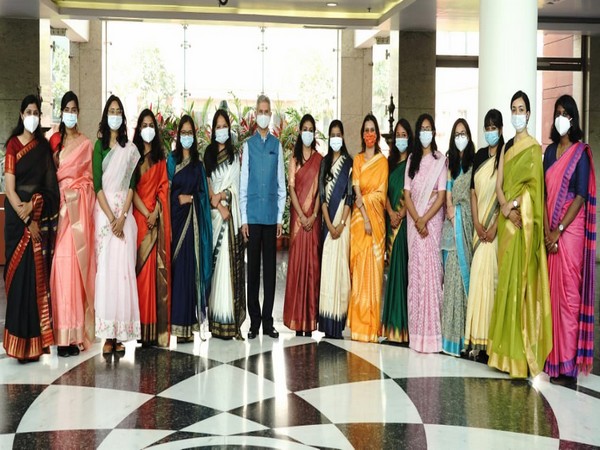 Jaishankar meets officer trainees of 2021 batch of Indian Foreign Service, 2 diplomats from Bhutan (Photo Credit: Twitter/S Jaishankar)