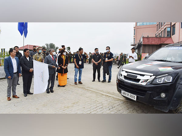 Arunachal Governor flags off car rally (Photo:Twitter/BrigMishra)