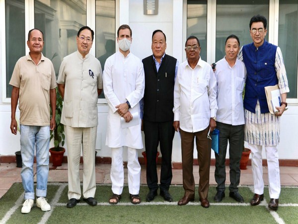 Rahul Gandhi with Nagaland Congress leaders. (Photo credit/Congress official Twitter handle)
