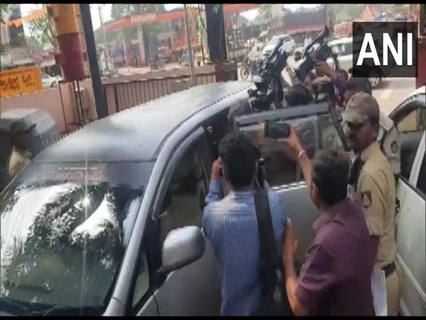 Hubli stone-pelting incident Wasim Pathan being taken into custody (Photo/ANI)