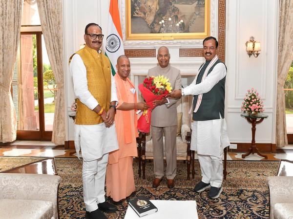 UP CM Yogi Adityanath meets President Ram Nath Kovind (Twitter/Rashtrapatibhvn)