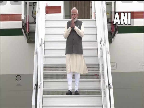PM Modi arrives in Paris on final leg of his three-nation visit [Photo/ANI]