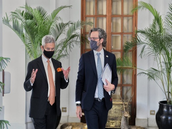EAM S Jaishankar with Argentina Foreign Minister (Photo/@DrSJaishankar)