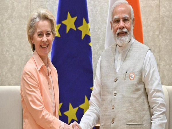 EU chief Ursula von der Leyen (L) with PM Modi in New Delhi (Photo: Twitter/Ursula von der Leyen)