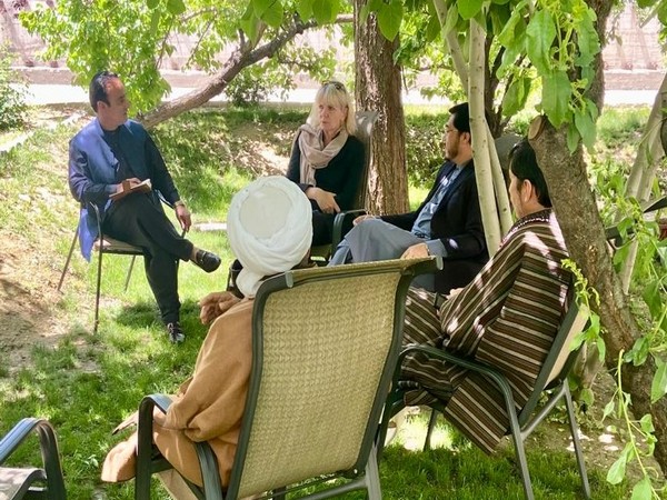 UN special envoy meets members of Hazara and Shia communities (Photo Credit: Twitter)