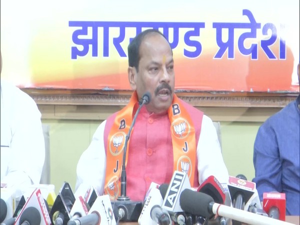 Former Jharkhand chief minister Raghubar Das in Ranchi (Photo/ANI)