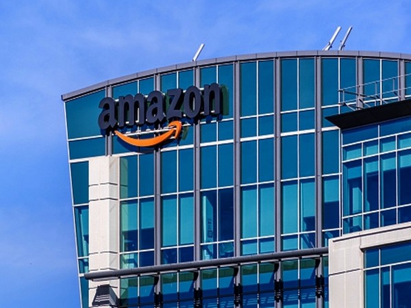 Amazon (Image source: Twitter)
