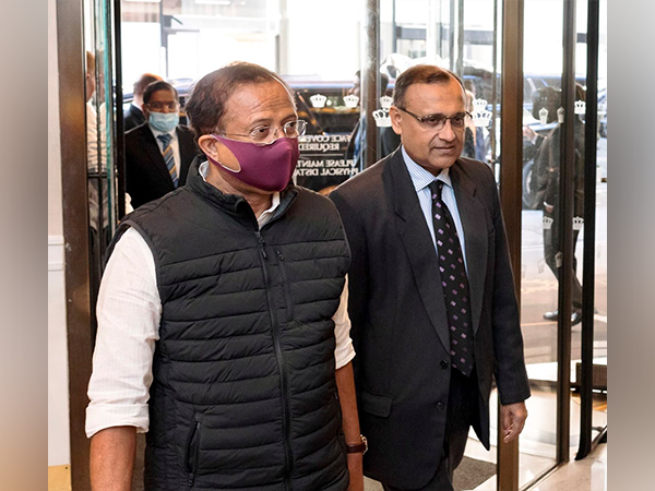 India's Permanent Representative to the UN TS Tirumurti with MoS Muraleedharan (Photo: Twitter/@ambtstirumurti)