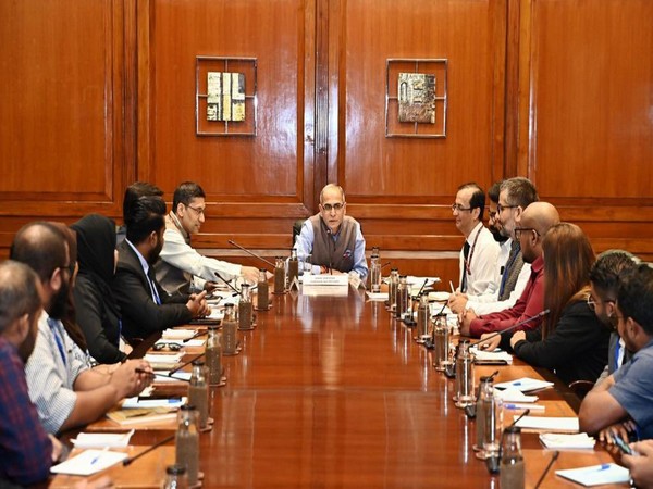 India-Maldives deepens as Foreign Secretary Kwatra exchange views with Maldivian journalists (Twitter: MEA)