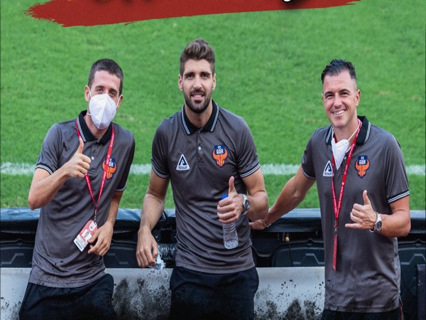 Airam Cabrera, Ivan Gonzalez, Alberto Noguera (Photo: Twitter/FC Goa)