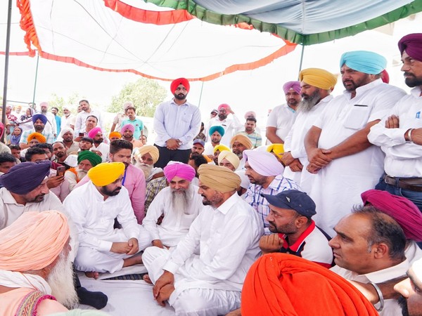 Punjab CM Bhagwant Mann meets the grieving father of singer Sindu Moose Wala at his village