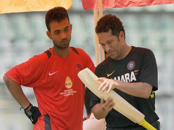 Sachin Tendulkar with Ajinkya Rahane (Photo/Sachin Tendulkar-Twitter)