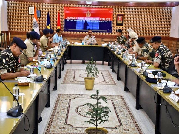 J-K DGP Dilbag Singh reviews security arrangements ahead of Amarnath Yatra (Photo:Twitter/J&K Police)