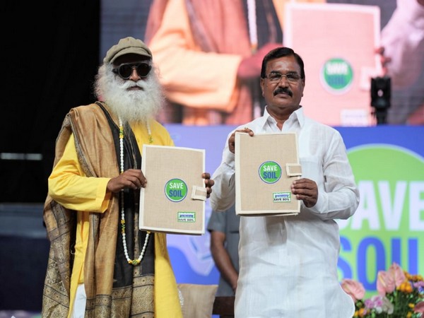 Telangana joins global movement to save soil, signs MoU with Isha Outreach (Photo:Twitter/Sadhguru)