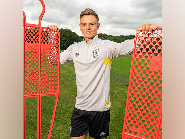 Scott Twine (Photo: Twitter/Burnley)