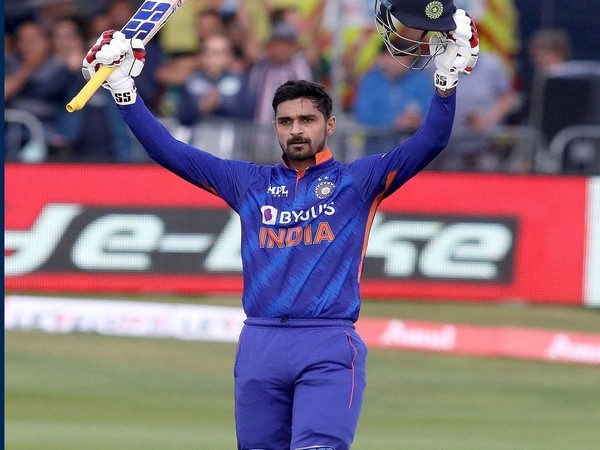 Deepak Hooda (Photo: Derbyshire CCC/ Twitter)