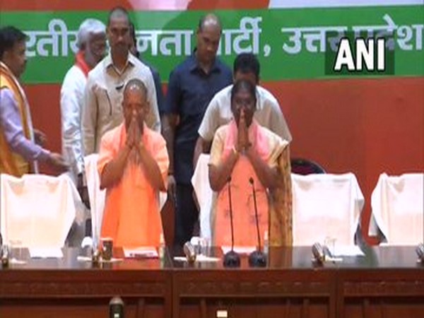 NDA's Presidential candidate Droupadi Murmu and CM Yogi Adityanath (Photo/ANI)