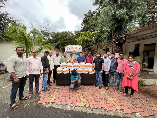 The Thane Crime Branch seizes 110 kg of ganja from the Kapurbawdi area (Photo/ANI Twitter)