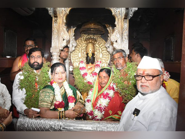 CM Eknath Shinde offers prayers on the occasion of Ashadhi Ekadashi