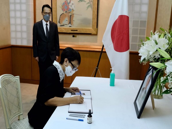 Indonesian FM visits Japanese Embassy to condole Shinzo Abe's demise (Photo Credit: Twitter)