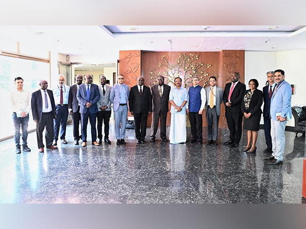 MoS Muraleedharan discusses possible collaborations upgradation of Zimbabwe railways with delegation (Photo: Twitter/@MOS_MEA)