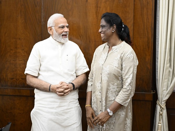 PM Modi meets former Olympic athlete PT Usha in Parliament (Photo:Twitter/ Narendra Modi)
