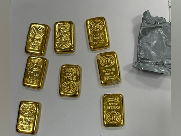 Gold-seized-Amritsar International Airport (photo Credit: ANI)